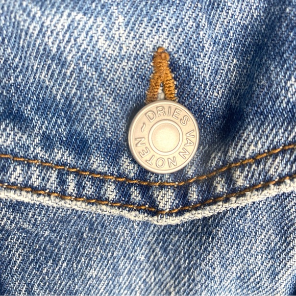 Dries Van Noten Cropped Denim Jacket - Picture 5 of 9